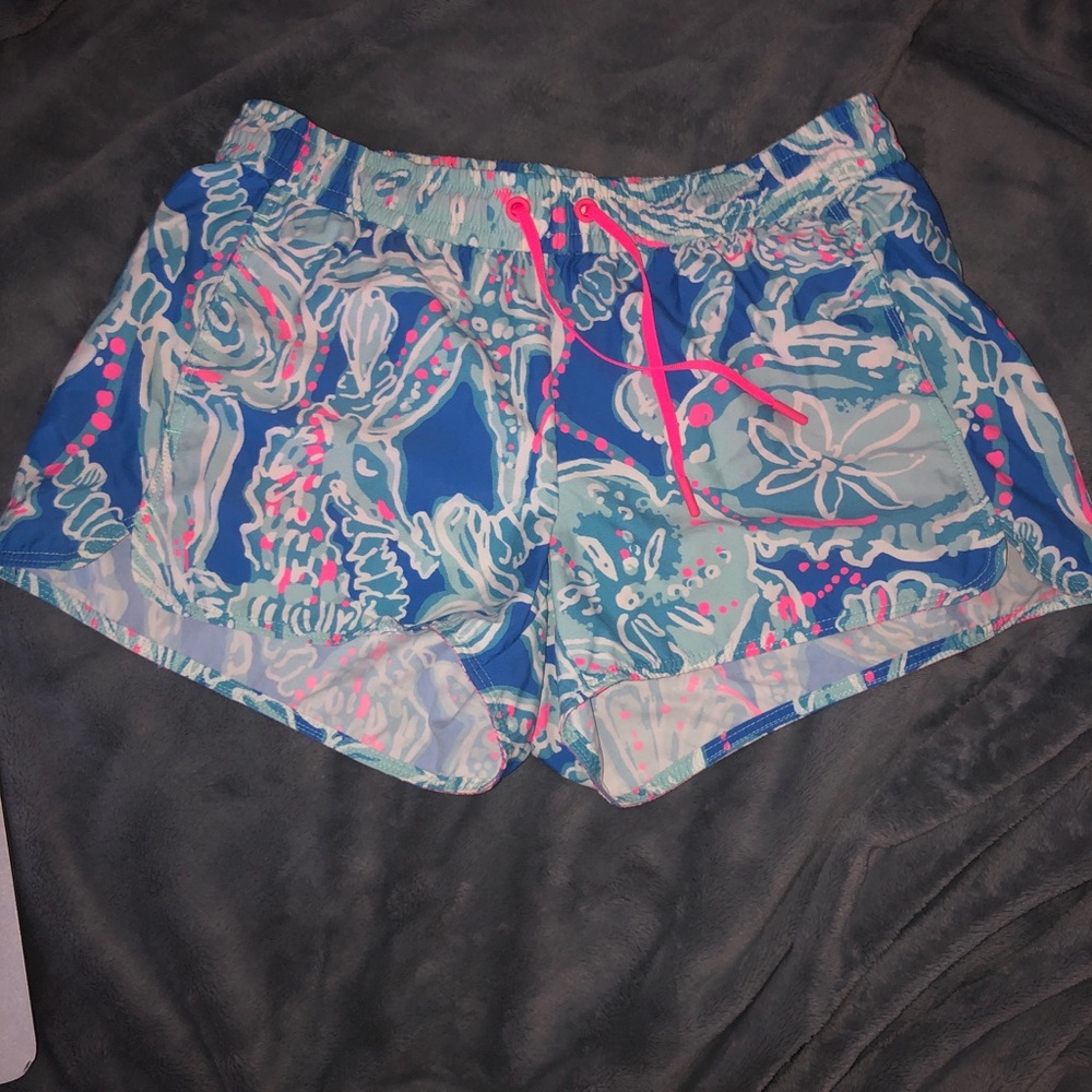 Lilly Pulitzer EUC Run Around Short XS